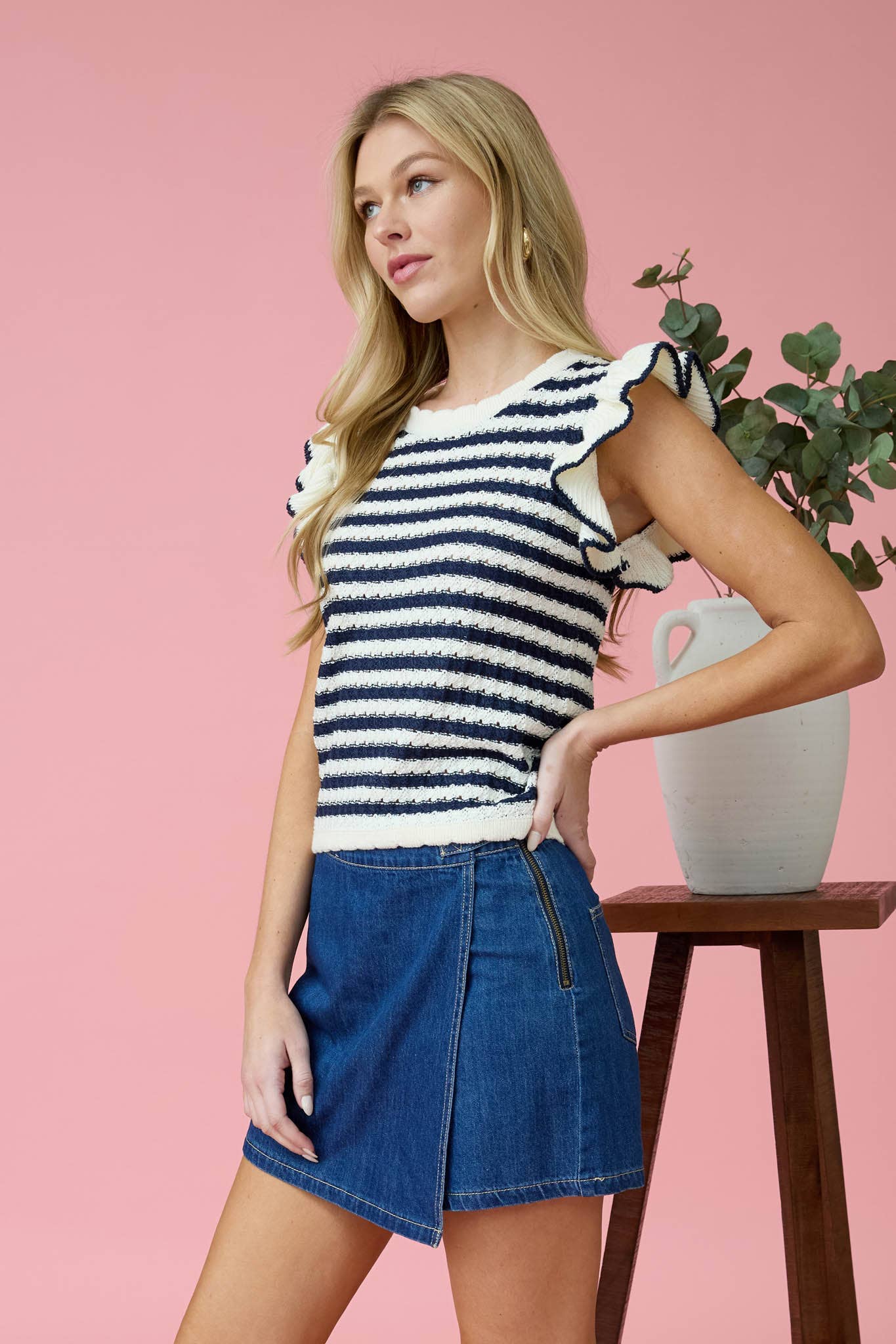 STRIPE SHORT RUFFLE SLEEVE SWEATER KNIT TOP