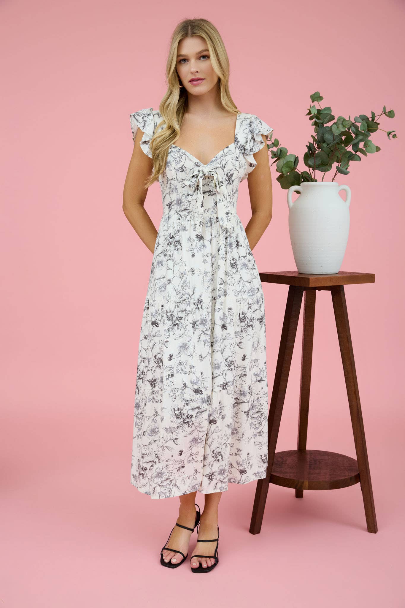 FLORAL SWEETHEART FRONT TIE MIDI DRESS