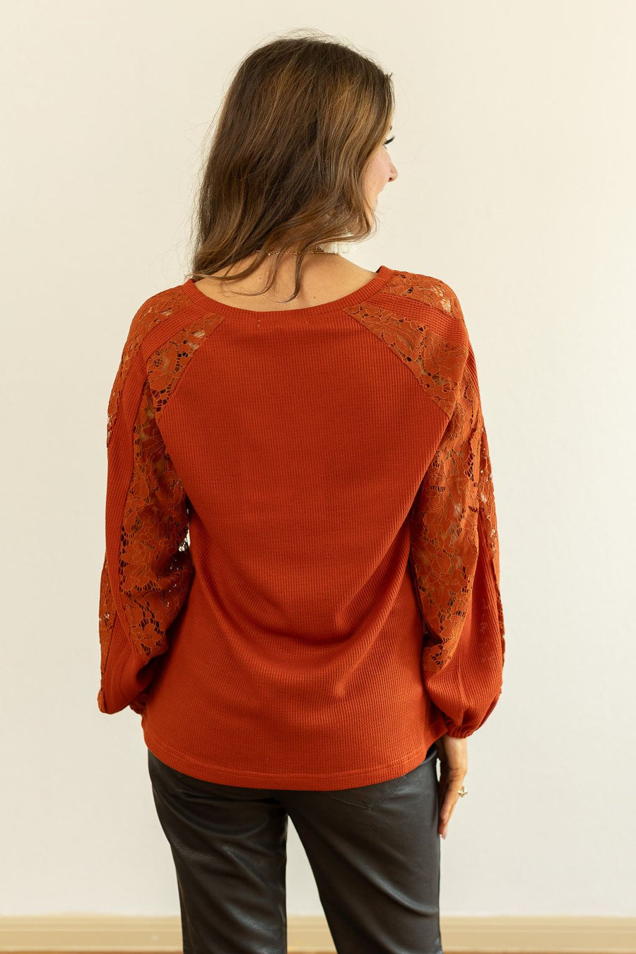 RUST WAFFLE KNIT TOP