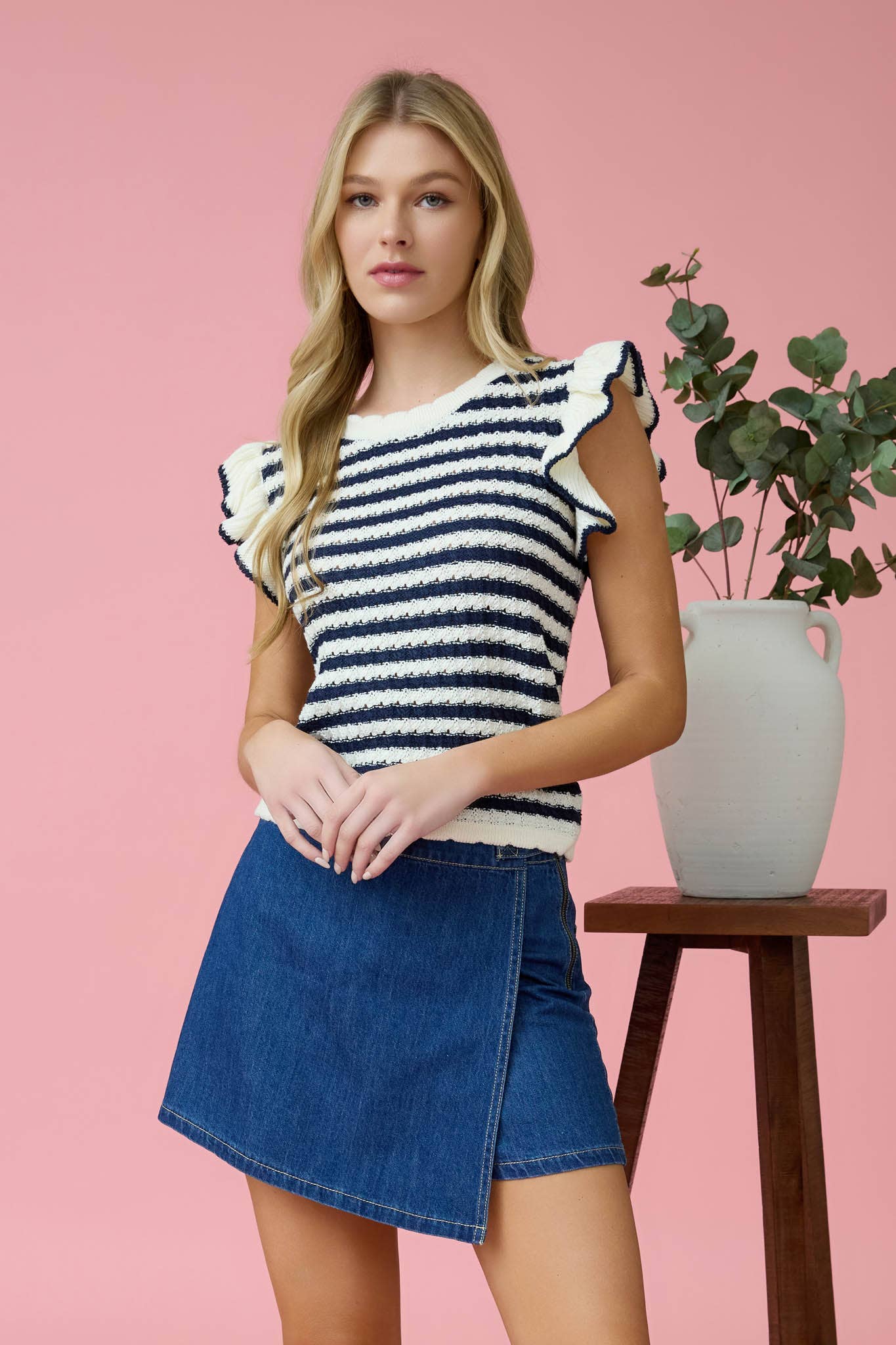 STRIPE SHORT RUFFLE SLEEVE SWEATER KNIT TOP