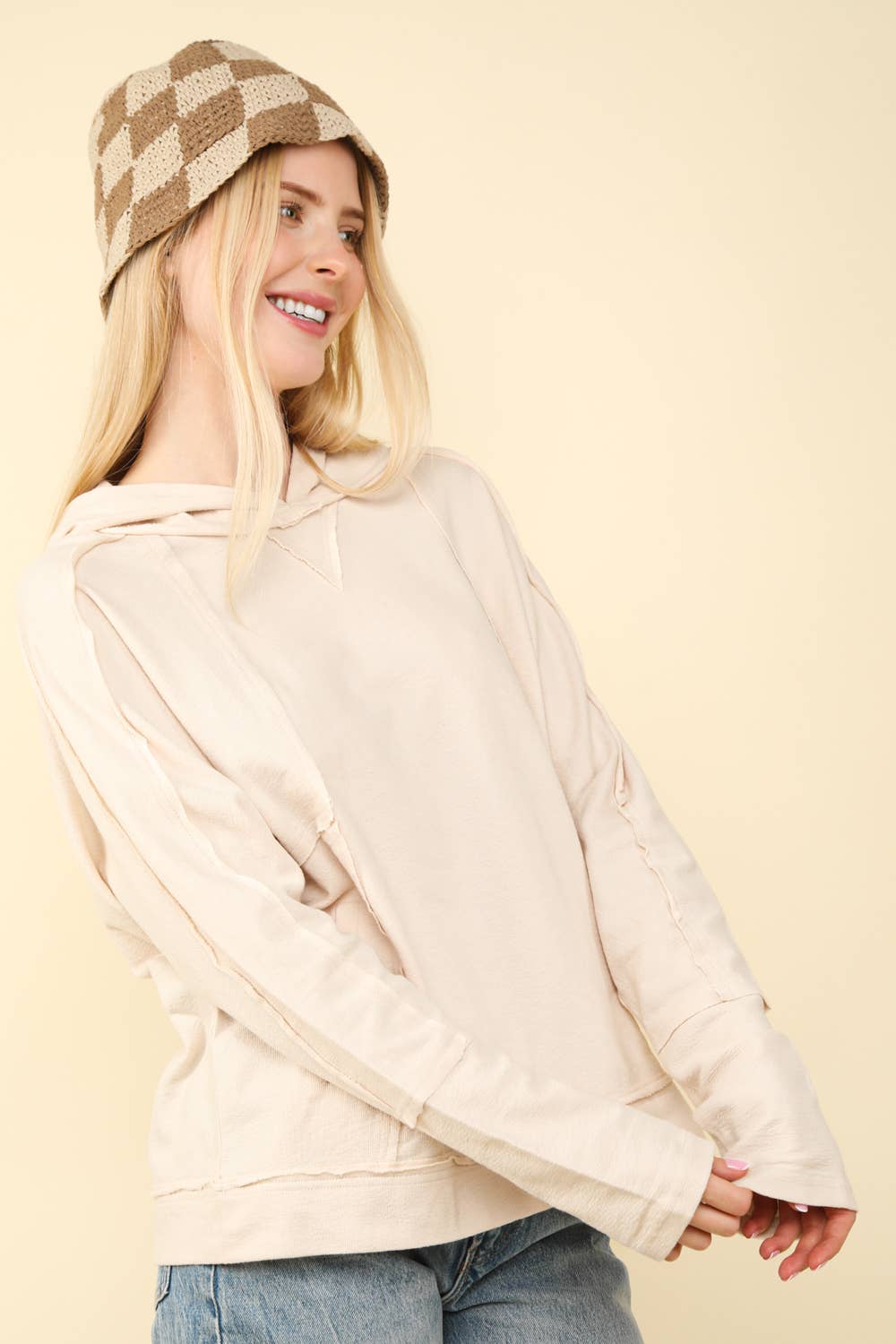 Raw Edge Cute Detail Hoodie Knit Top