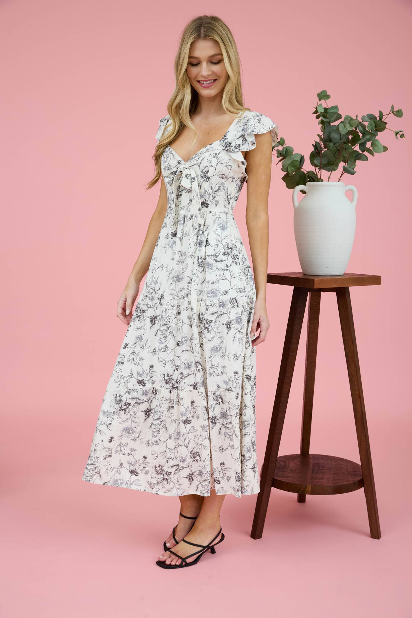 FLORAL SWEETHEART FRONT TIE MIDI DRESS