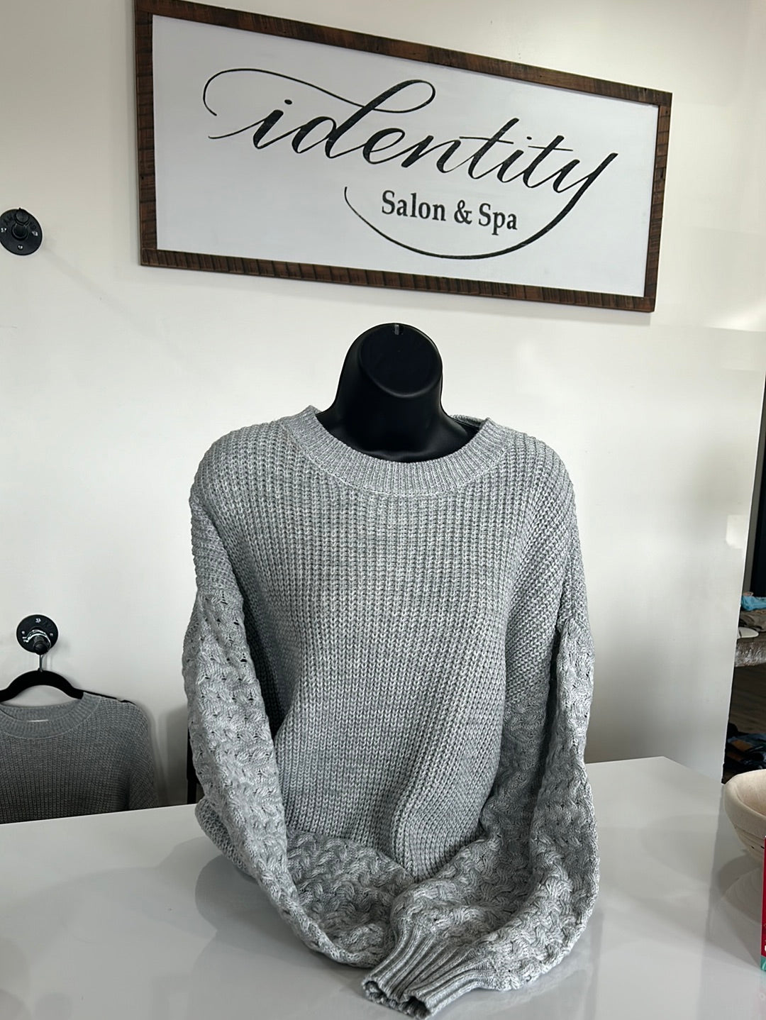 Cable knit bubble sleeve