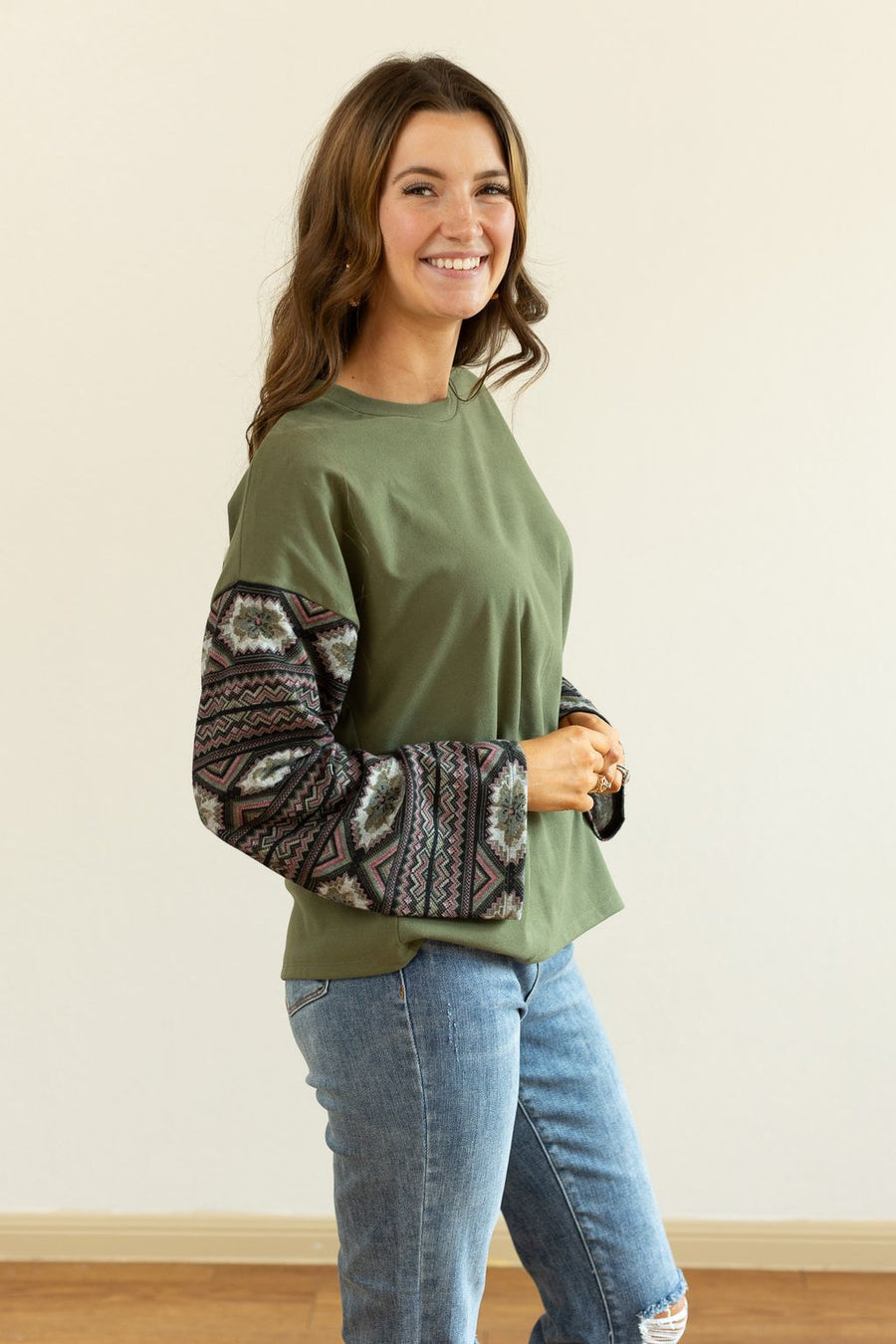 FLEECE TOP WITH AZTEC SLEEVES