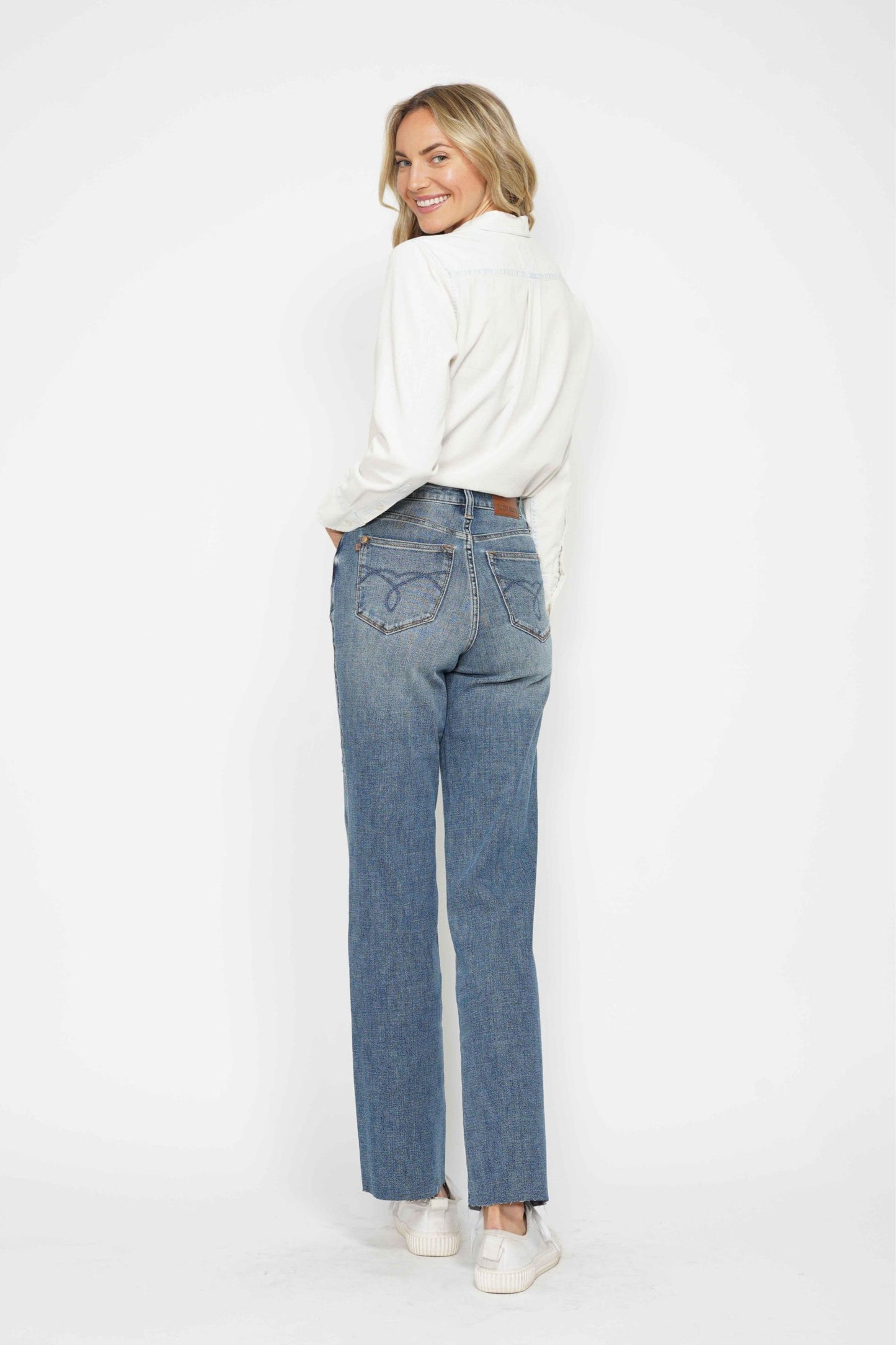 Judy Blue Tummy Control Straight Jeans